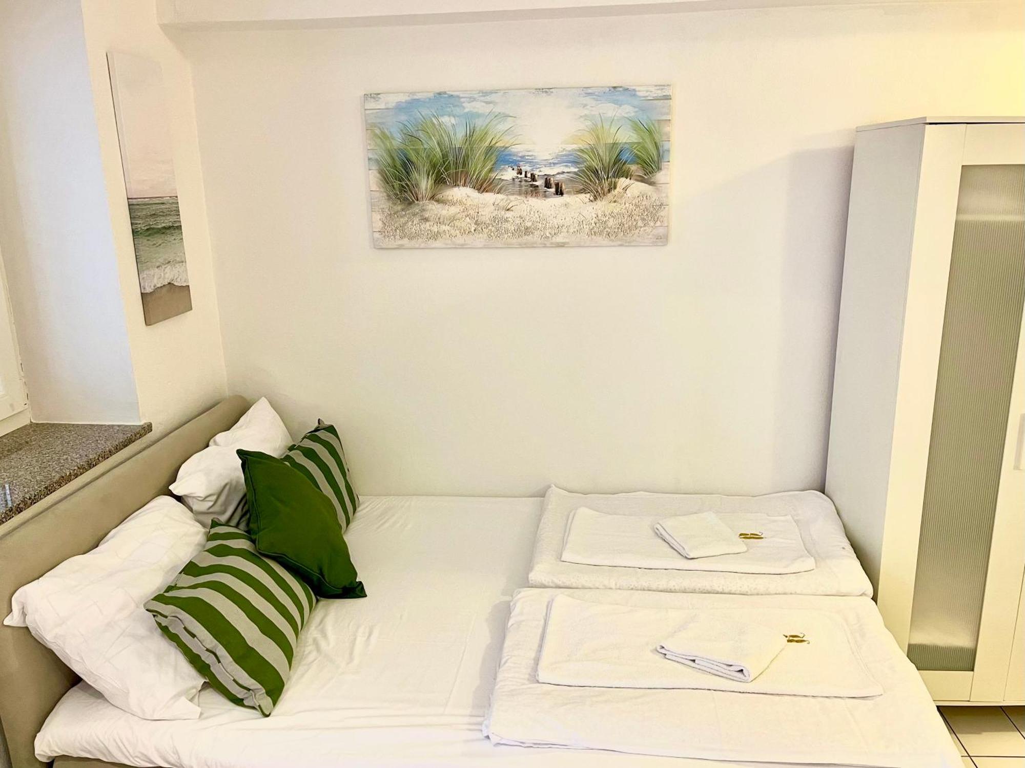 Devi-Piran Apartment Bagian luar foto