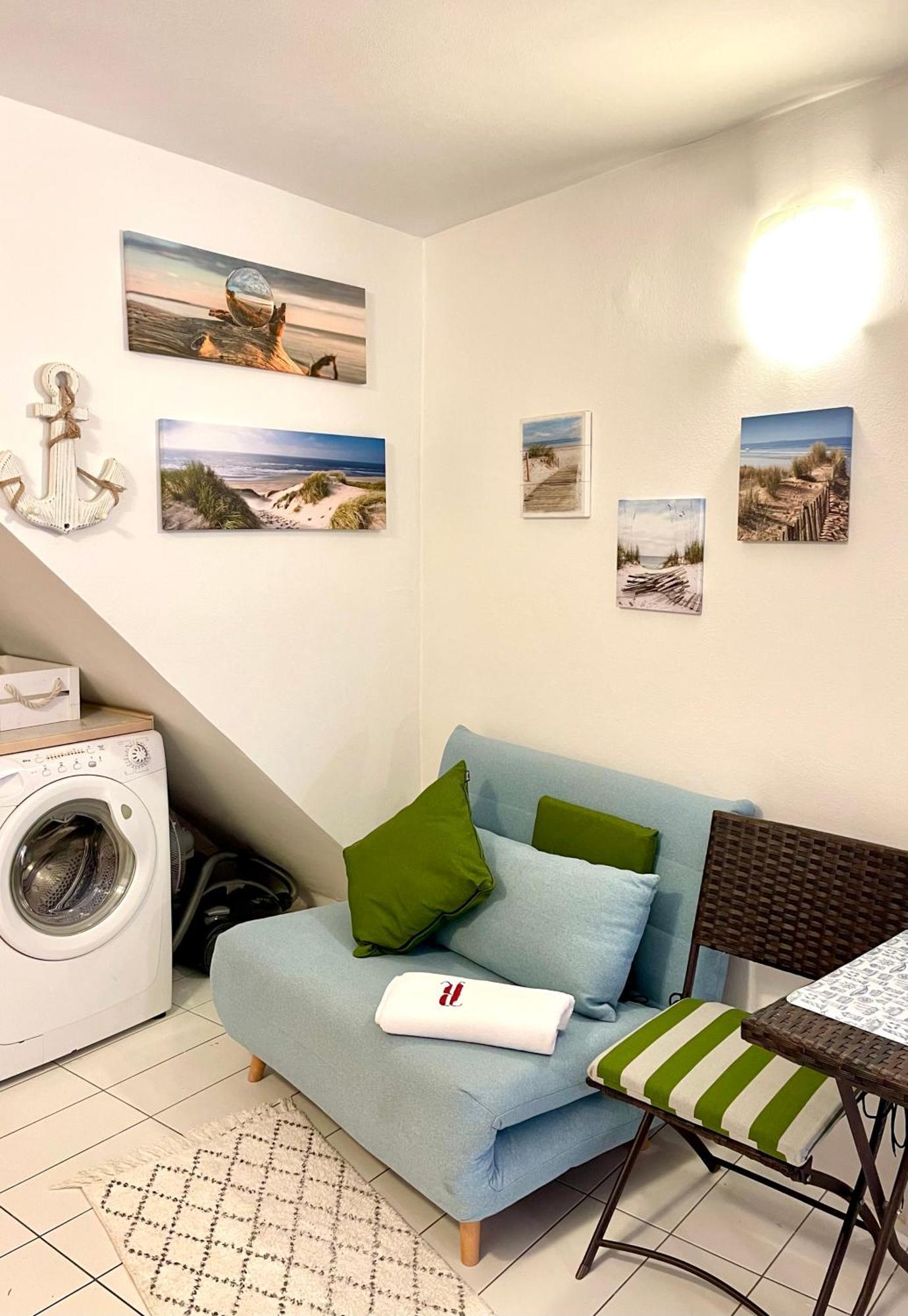 Devi-Piran Apartment Bagian luar foto